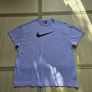 Nike Sportswear Premium Essentials Size XL Men's T-Shirt Purple